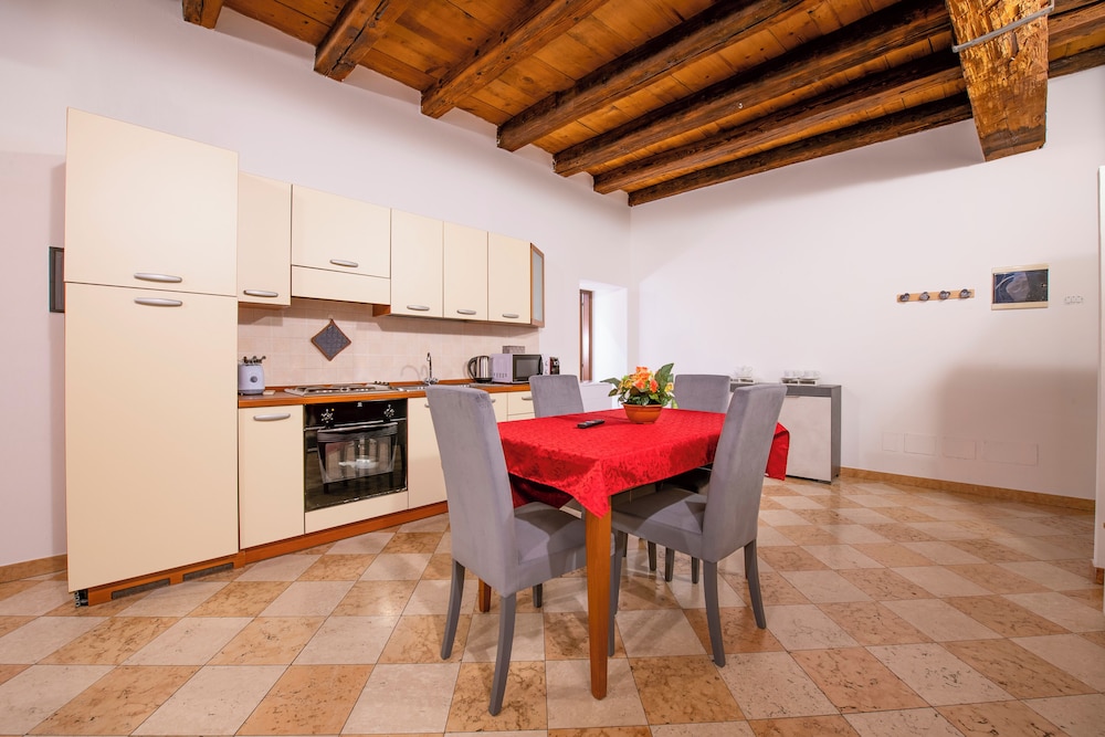 You & Me Corporation Home Verona Centro