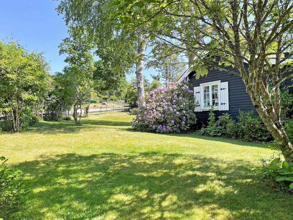 2 Person Holiday Home in Aplared-by Traum view 4