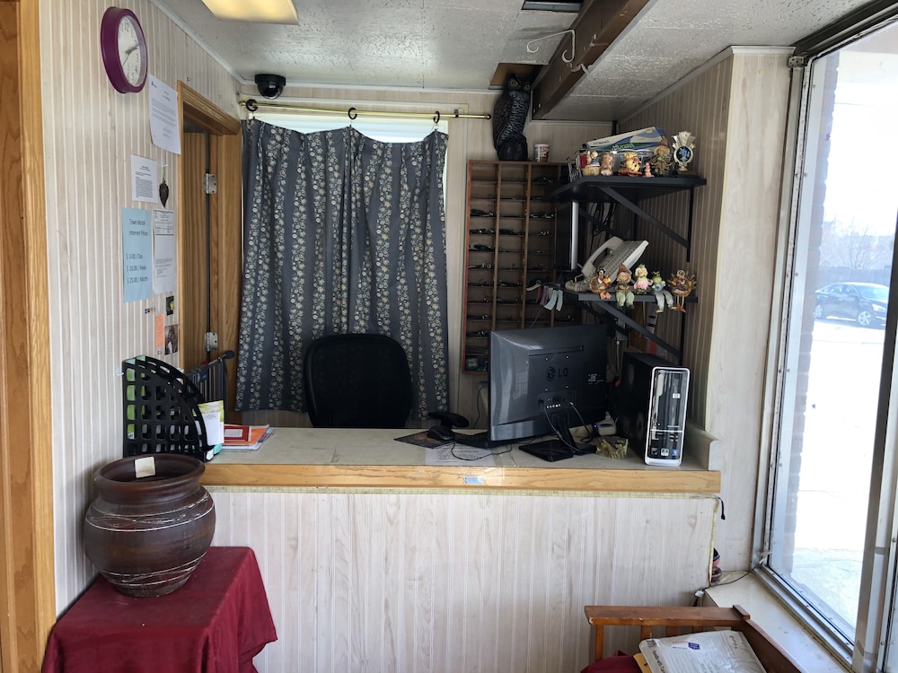 Town Motel
