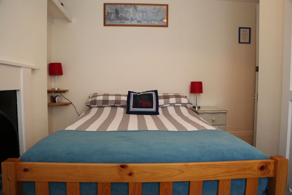 Acorns Guest House