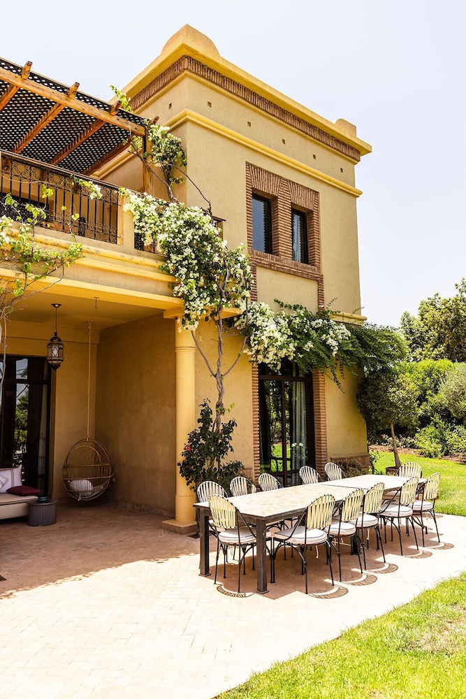 Villa avec piscine privée et Golf