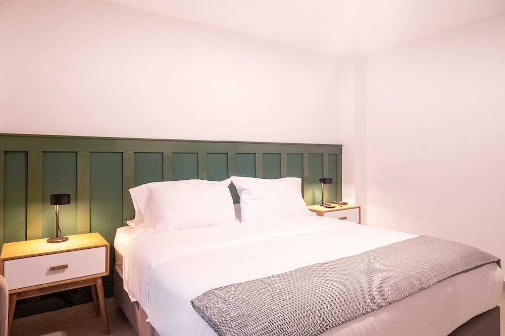 w Glorious 2BR w AC in Cartagena