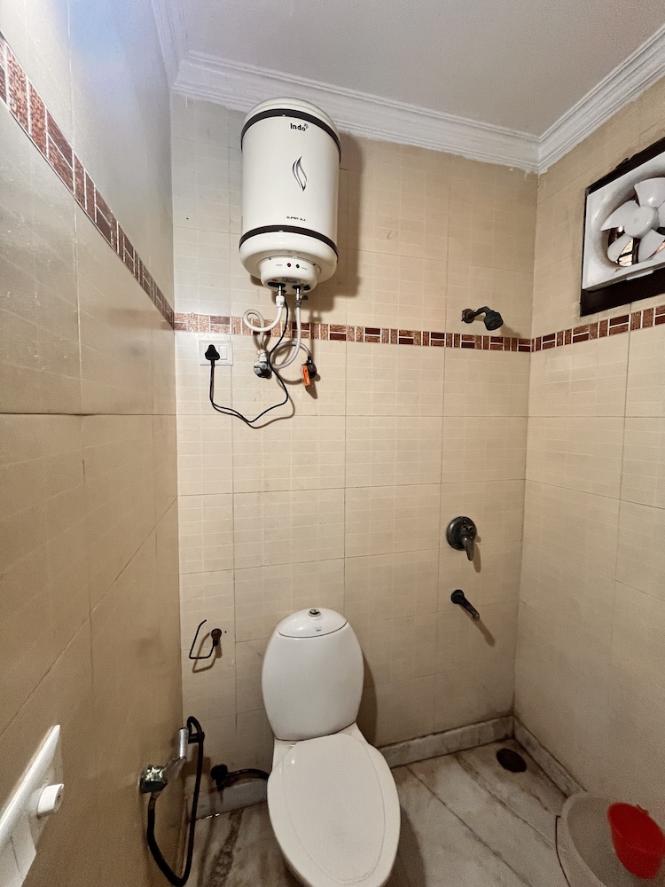 Faridabad Vacations - HOTEL GRAND HIGHWAY - Property Image 4