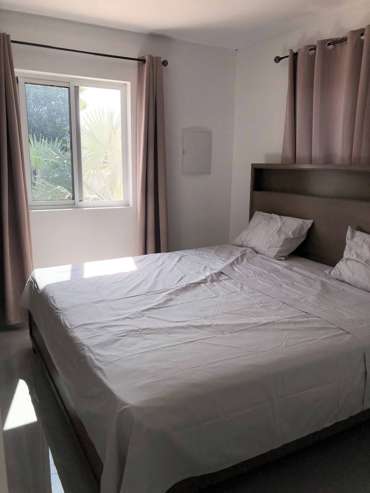 Peaceful Willemstad Getaway - Entire Apartment for Rent