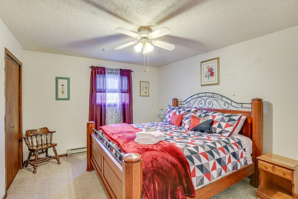 Pierre Vacations - Downtown Pierre Apartment  1/2 Mi to River! - Property Image 2
