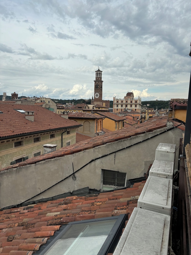 You & Me Corporation Home Verona Centro