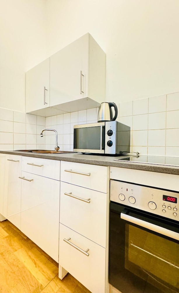 Affordable Stay Walk to Stadthalle
