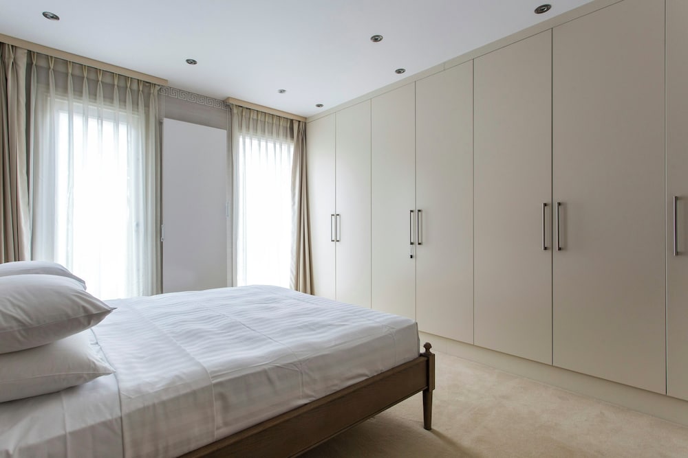Cadogan Place IV by Onefinestay