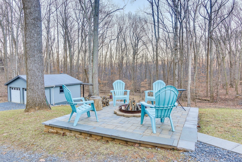 Knoxville Vacations - Peaceful Secluded Knoxville Retreat w/ Deck - Property Image 14