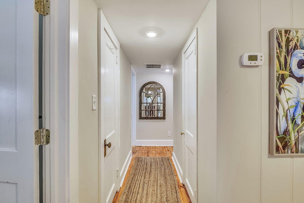 NEW Castle Street 119