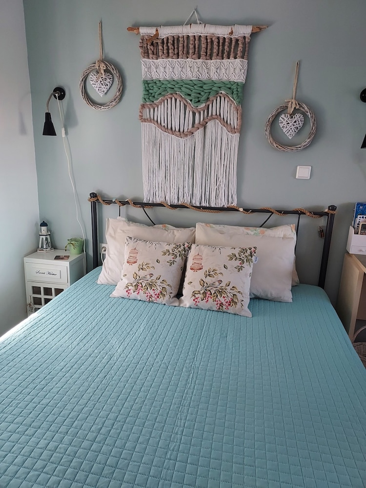 Anastasia's Holiday Home