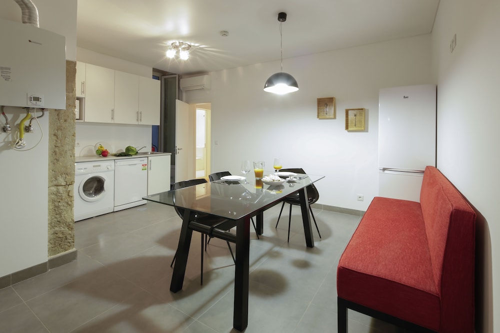 Bairro Alto Apartments by linc