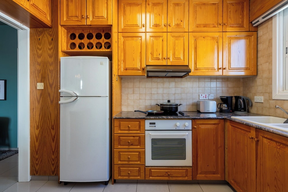 Jayde 2-BR Apt. & Balcony in Larnaca