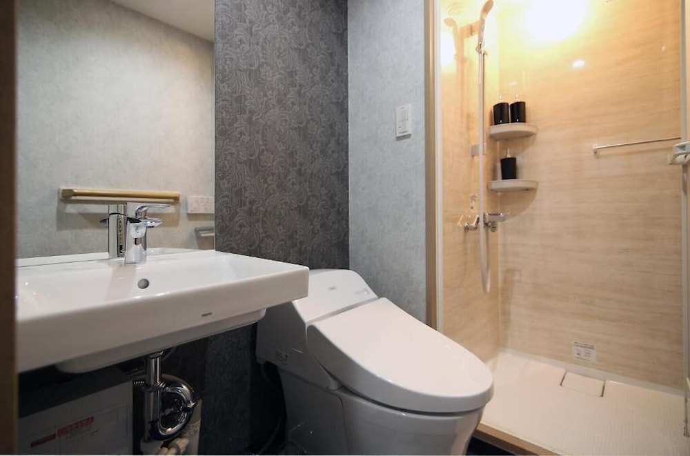 Shinjuku Global Hotel