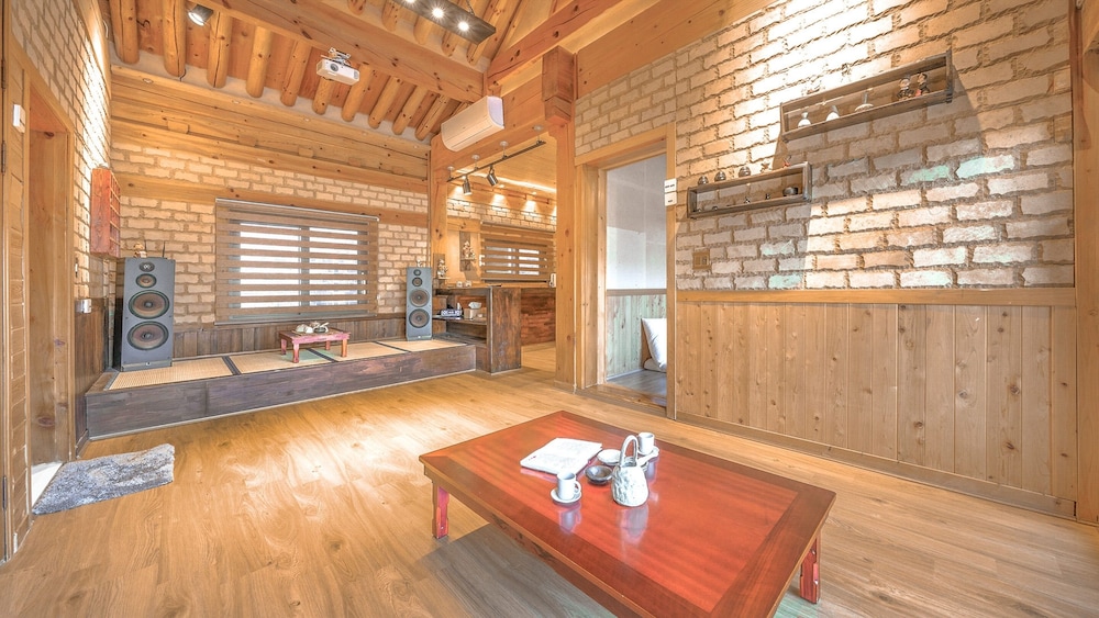 Yangpyeong Agni Choshi Mae Hanok Stay