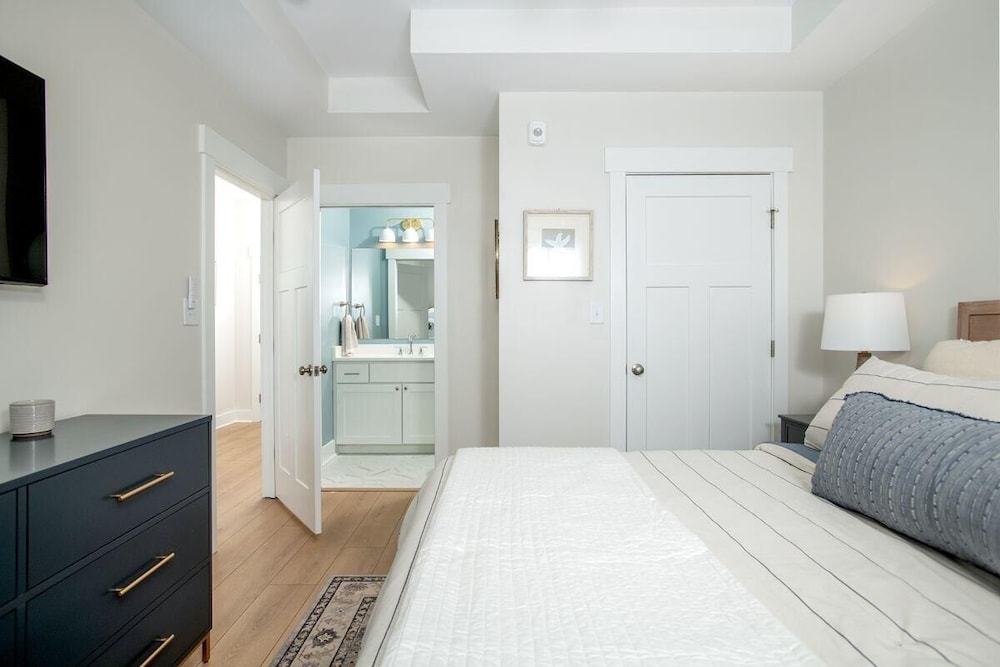 Salty Dalty & Three Buoys 3 Bedroom Townhouse