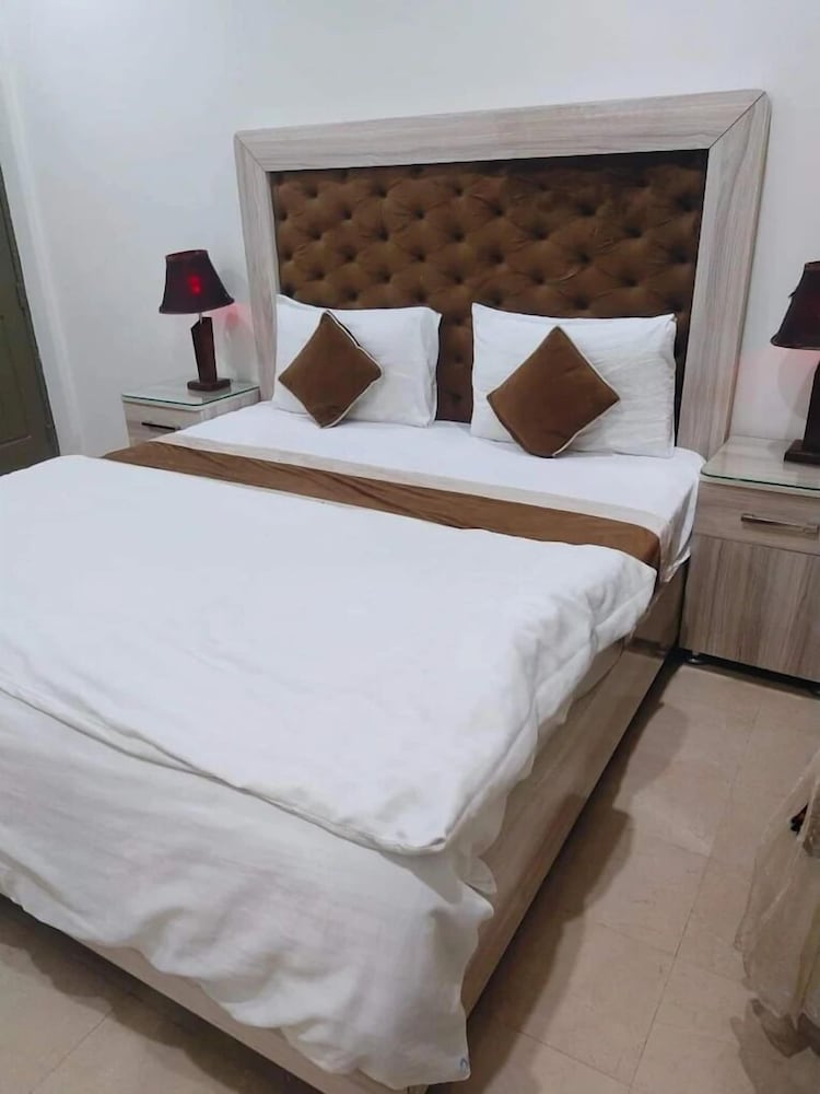Executive Inn Guest House
