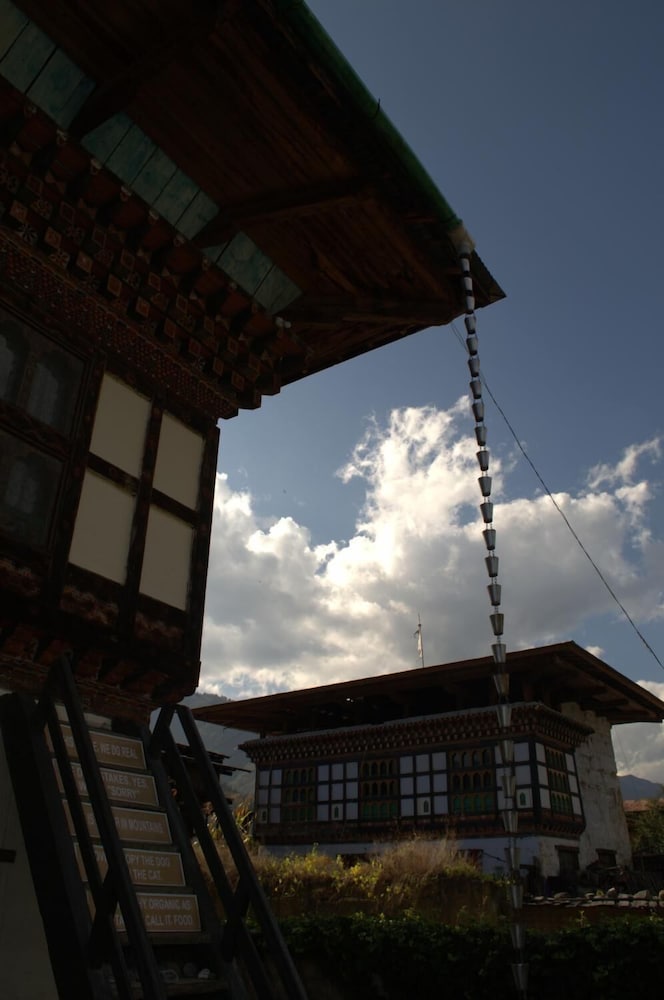 AMA's Village Lodge