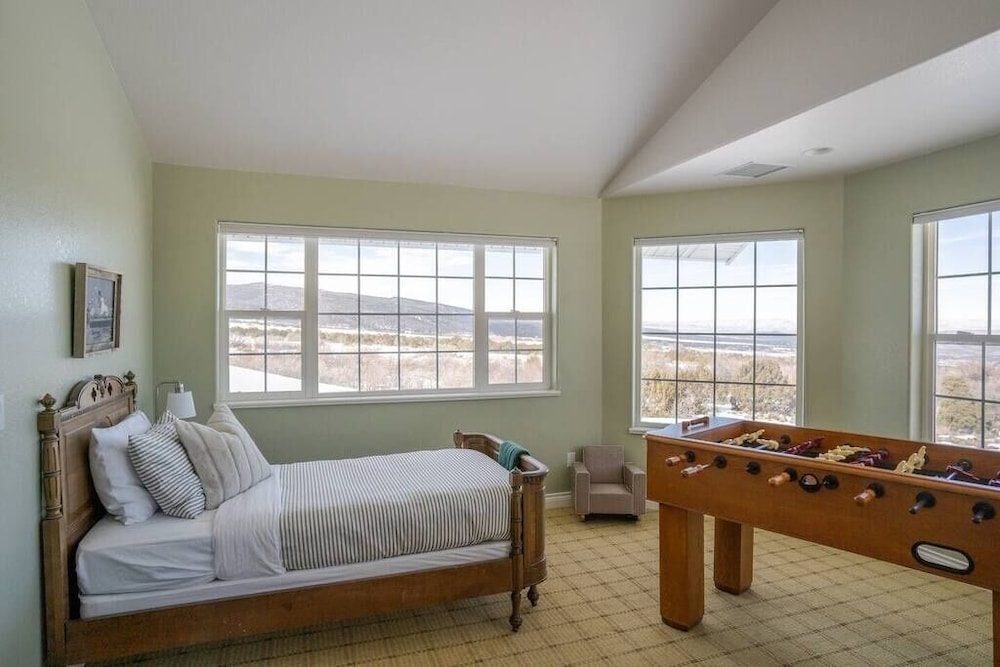 Lone Eagle Haven 3 Bedroom Home