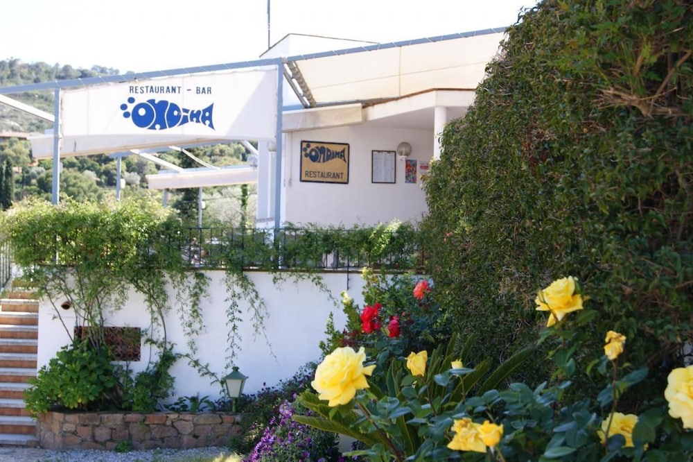 Hotel Hostal Ondina - Image 1