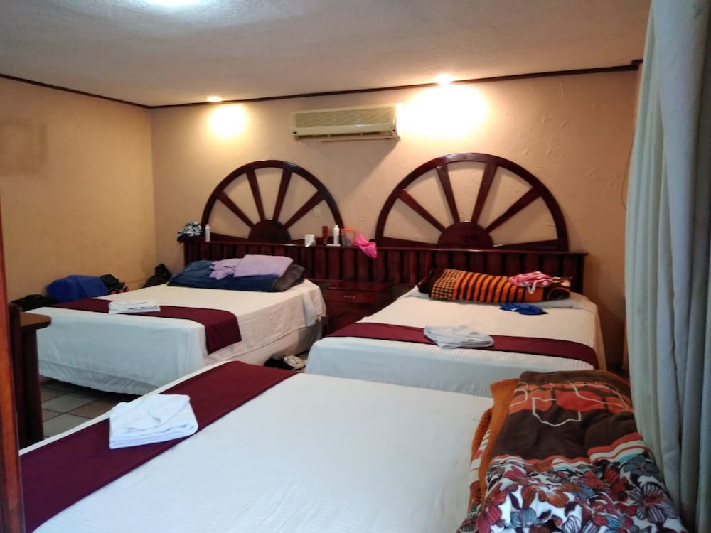 Poza Rica Vacations - Hotel Boutique Esmeralda - Property Image 6