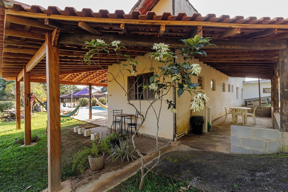 Ch Cara Tima Localiza o Piscina e Churrasqueira