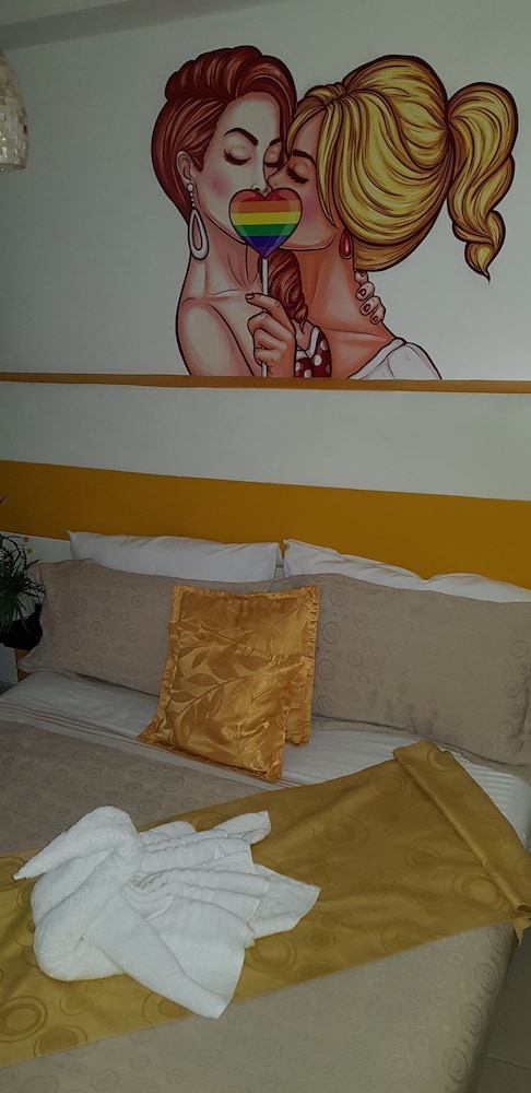 Hotel Boutique San Sebastian - Caters to Gay