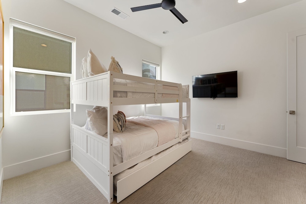 Villa #29 At Bloomington Country Club 4 Bedroom Townhouse