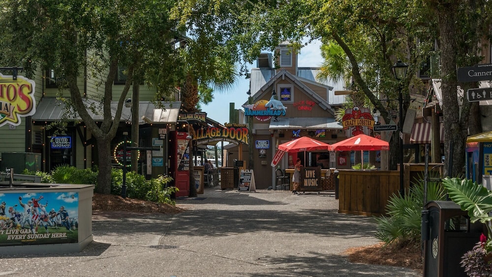 Waterfront Retreat in Sandestin w/ Golf Cart & Free Attraction Tickets!