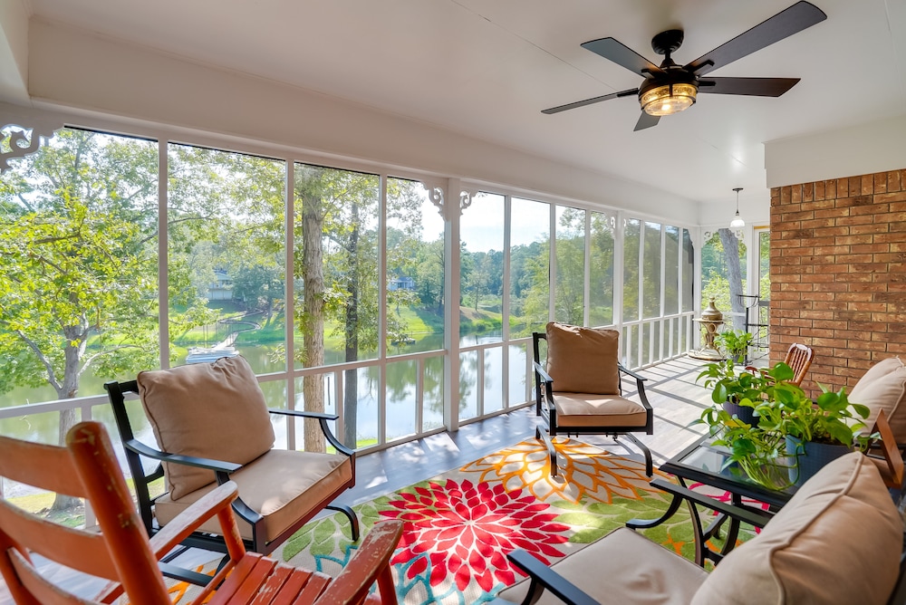 Marshall Vacations - Lakefront Retreat in Jefferson w/ Screened Porch! - Property Image 1