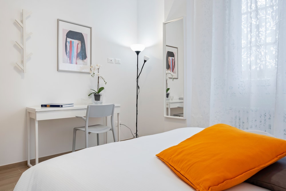 Porta San Felice Cozy Apartments view 3