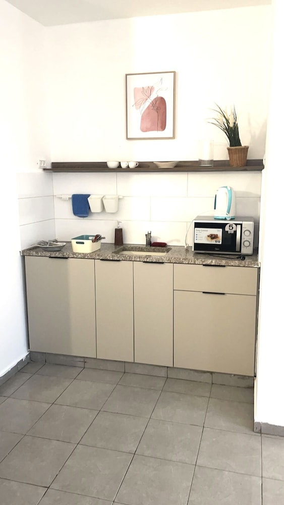 Ha-Carmel Market Apartment