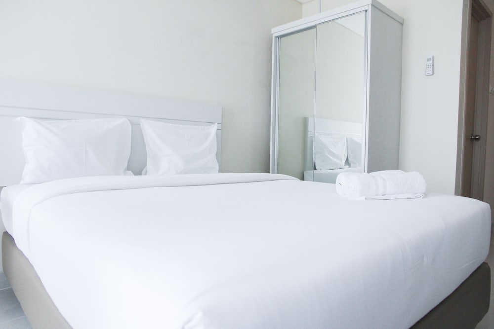 Central Jakarta Minimalist Studio Apartment at Elpis Residence