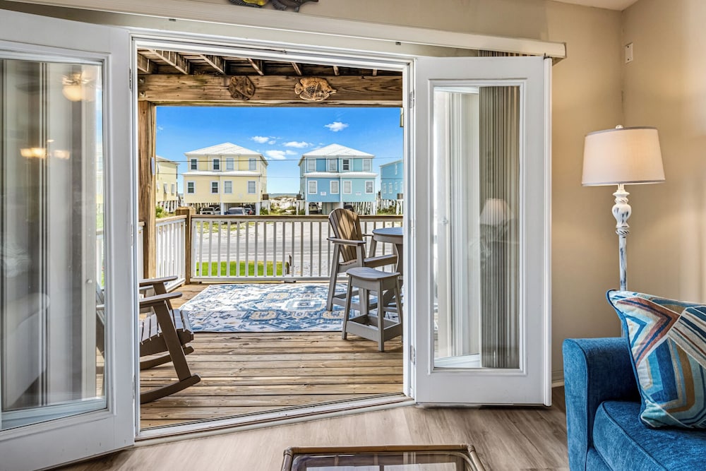 Salty Dog by Southern Vacation Rentals