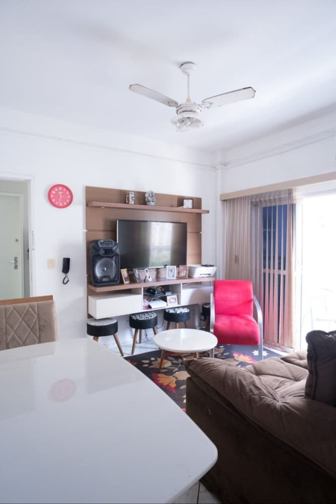 Apartamento com Wi-fi a 190 m da Praia da Costa