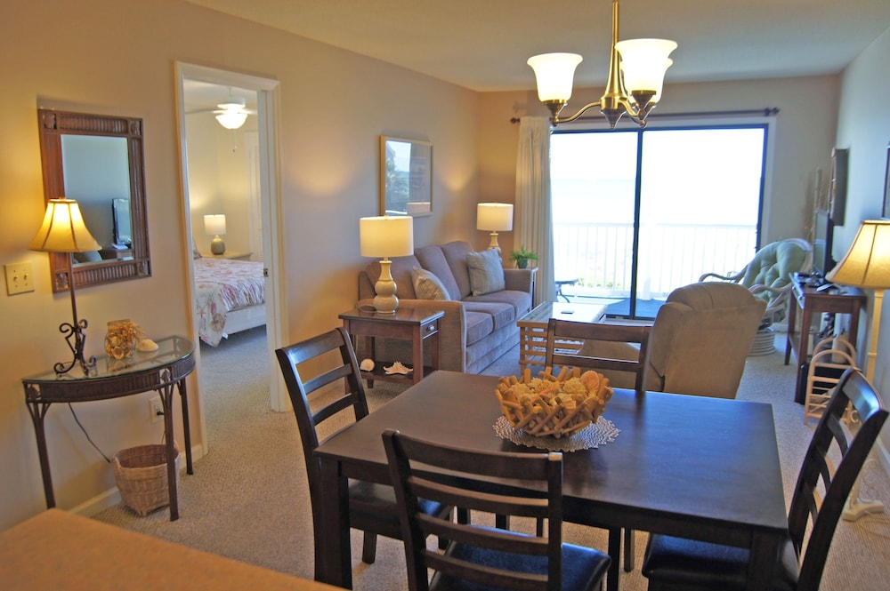Sea Cloisters 303e 2 Bedroom Condo by RedAwning