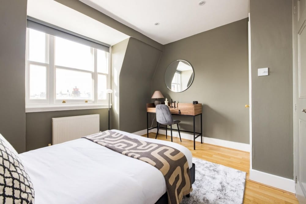 The London Crib - Relaxing 1bdr Flat With Terrace