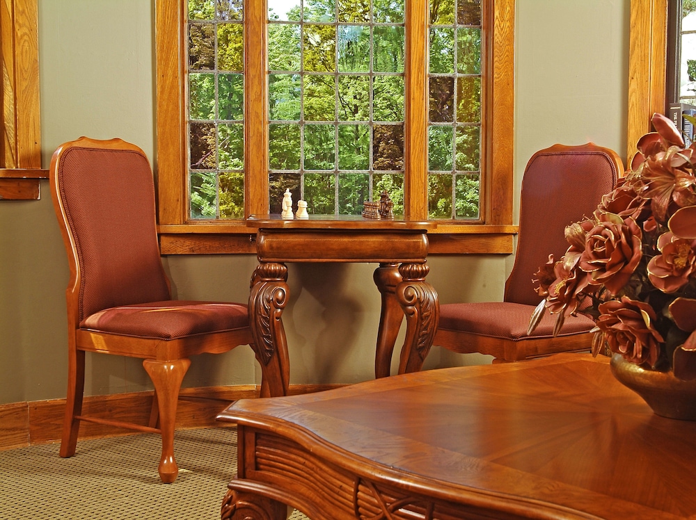 Punderson Manor Lodge and Conference Center