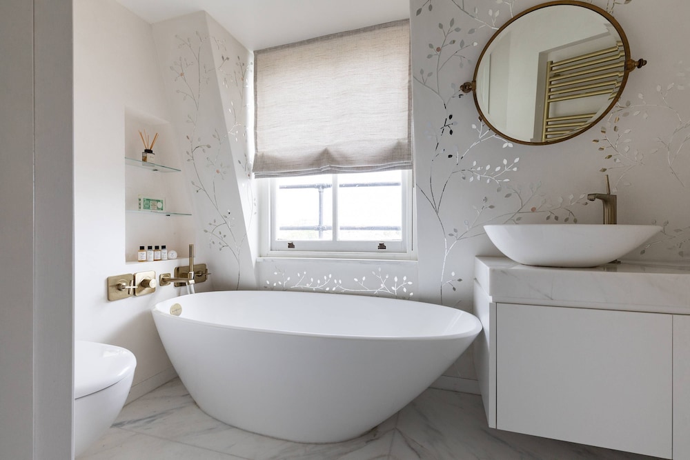 Cornwall Gardens Xxiii by Onefinestay