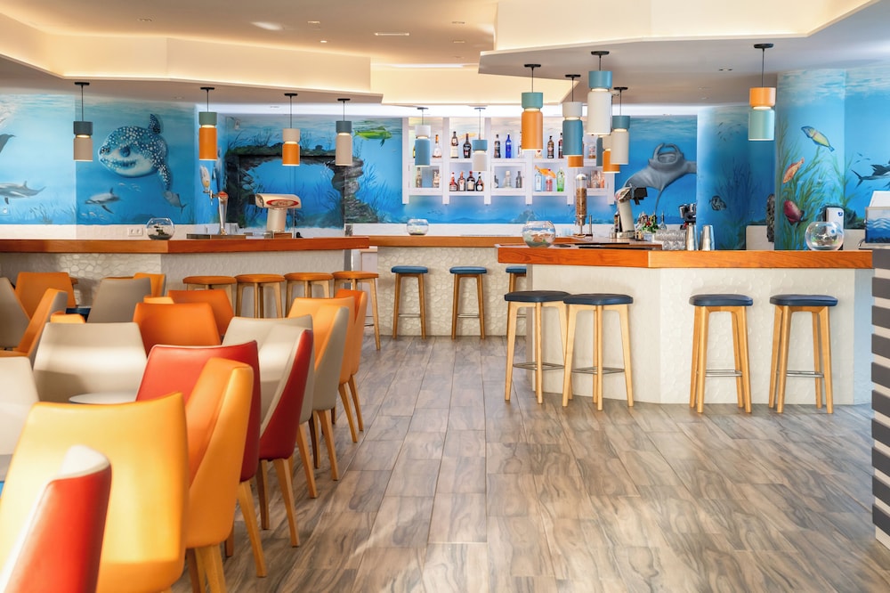 HOVIMA La Pinta Beachfront Family Hotel
