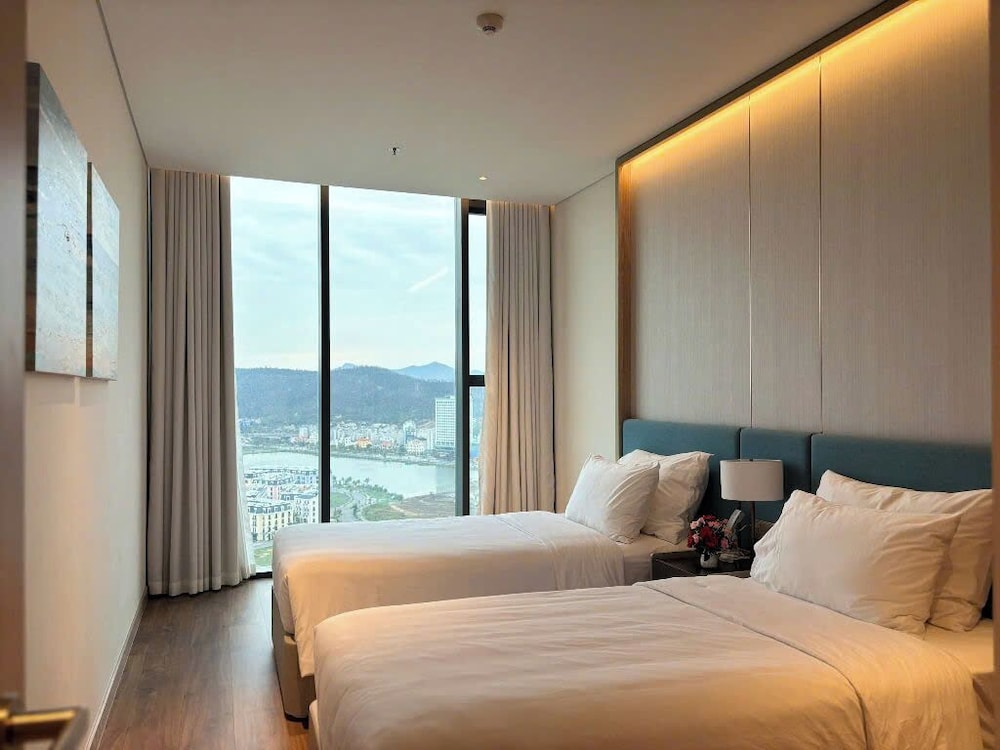 Alacarte Ha Long Bay By Azure