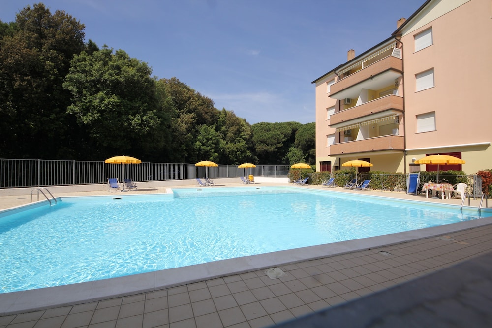 Rosolina Cozy Flat wth Pool