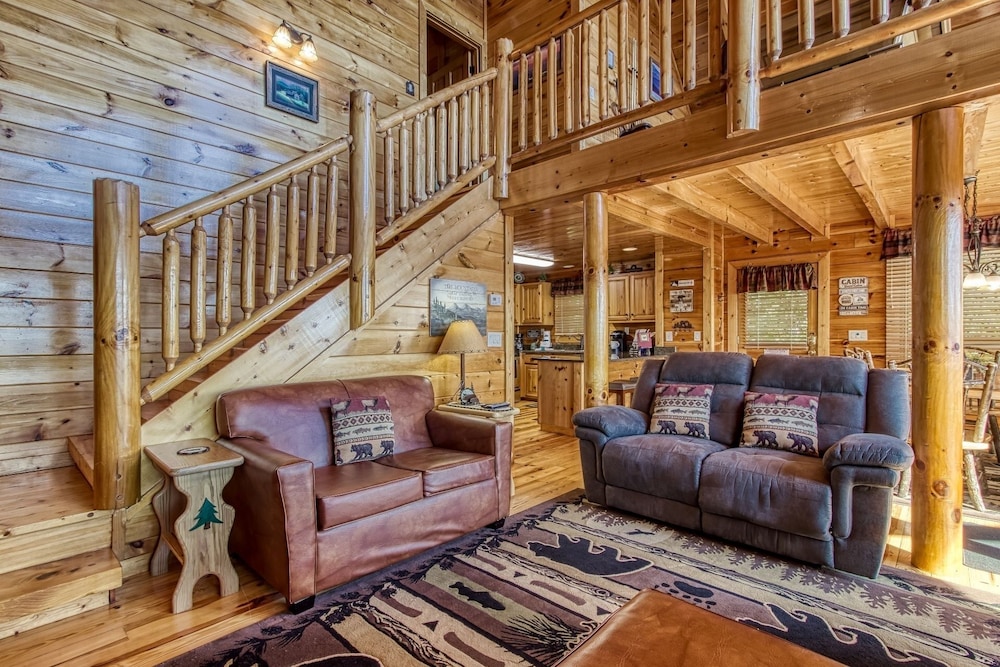 Majestic Mountain View - Great Location! - Convenient To Everything! 2 Bedroom Cabin by RedAwning view 3