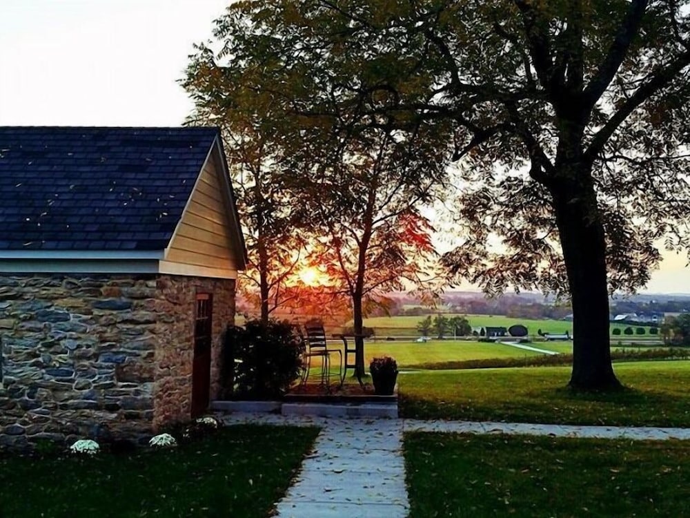 Inn at Springfield Manor
