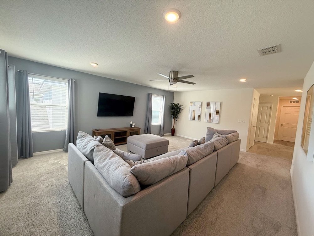 Upstay - Modern Family Home w Pool Solara Resort
