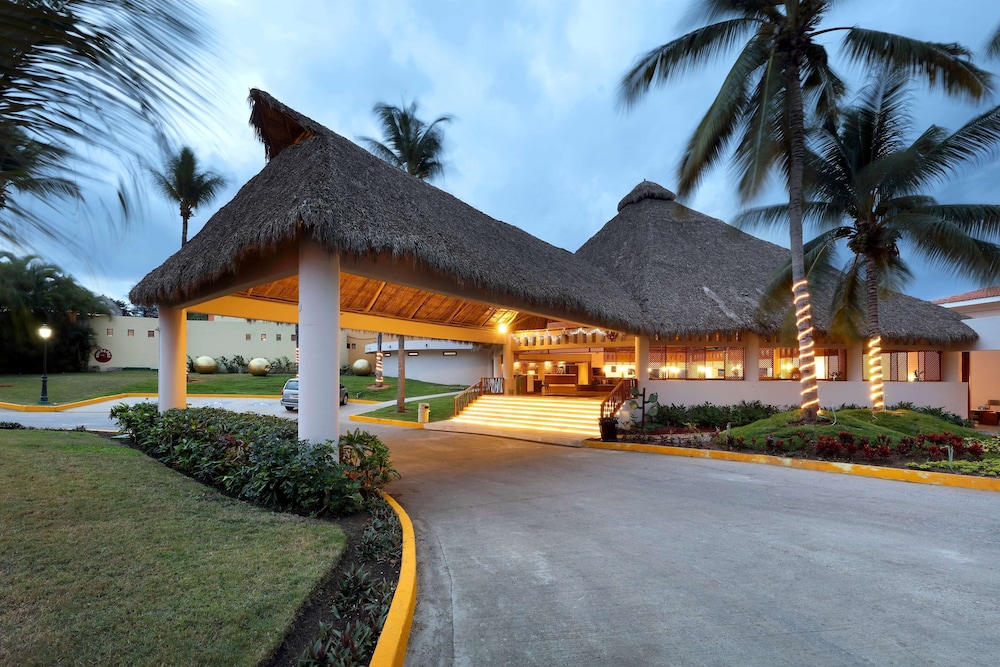 Grand Palladium Vallarta Resort  Spa - All Inclusive - Property Image 6