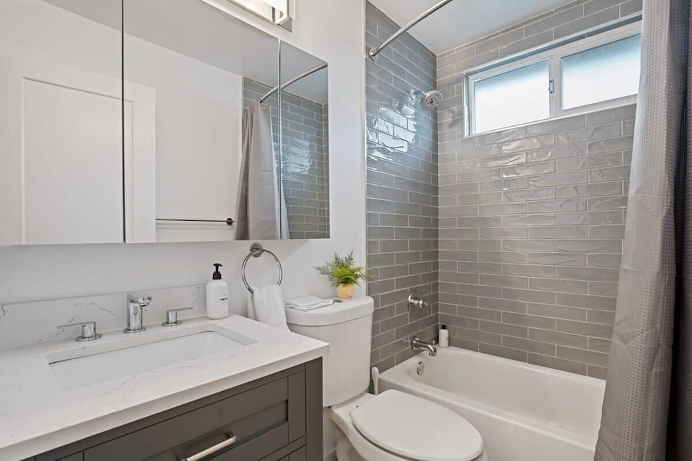 @ Marbella Lane - 3BR Designer Home in Pacifica
