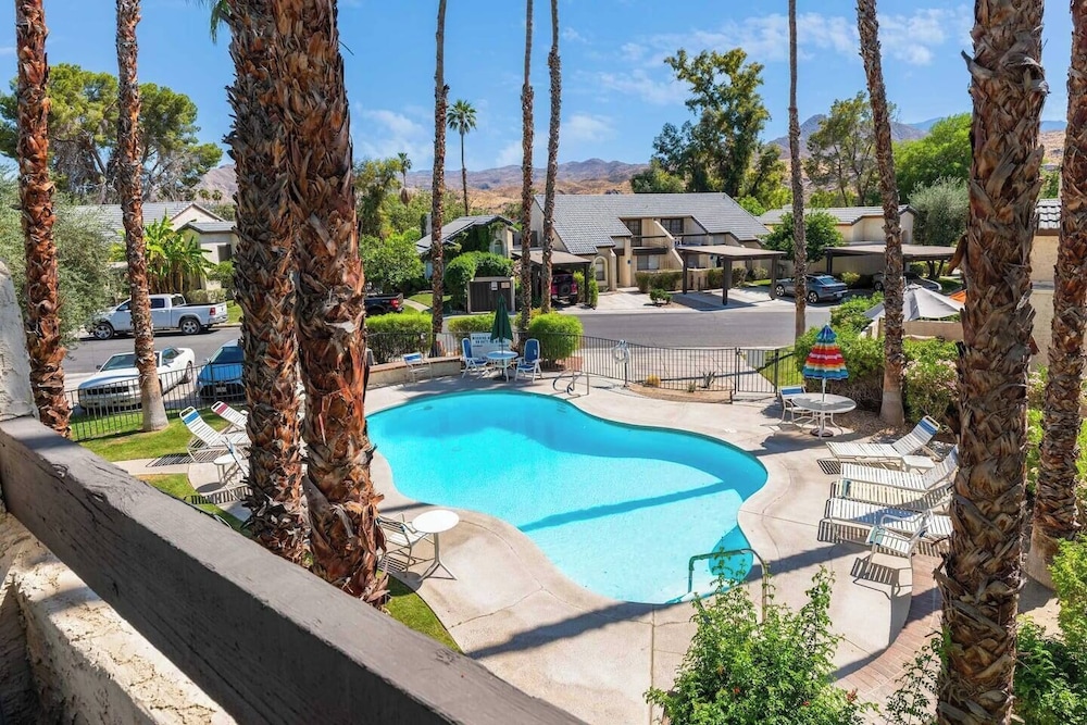 @ Marbella Lane - Gem w/ Outdoor Fun Pool & Trails