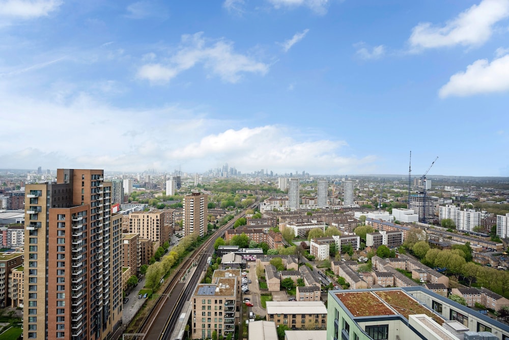 Chic One-bedroom Apartment Near Stratford