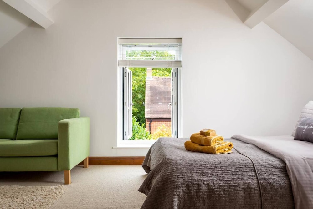 Cotswold Barn Conversion With Private Hot Tub view 2